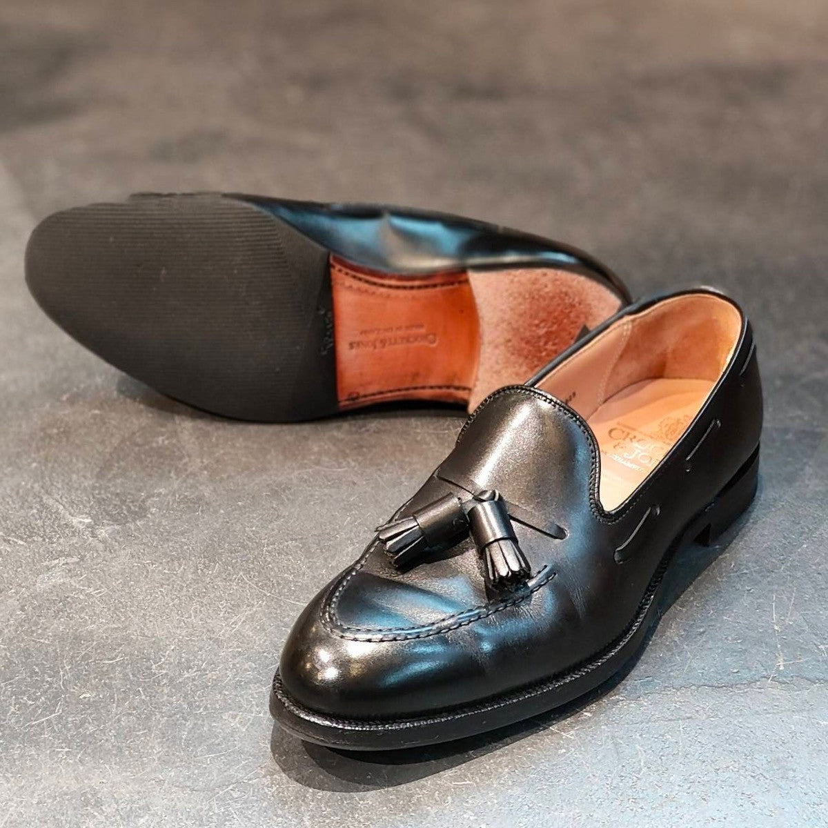使用数回【CROCKETT&JONES】クロケット&ジョーンズ キャベンディッシュ3 タッセルローファー カーフ ブラック サイズUK6.5E 375ラスト 定価¥126,500-