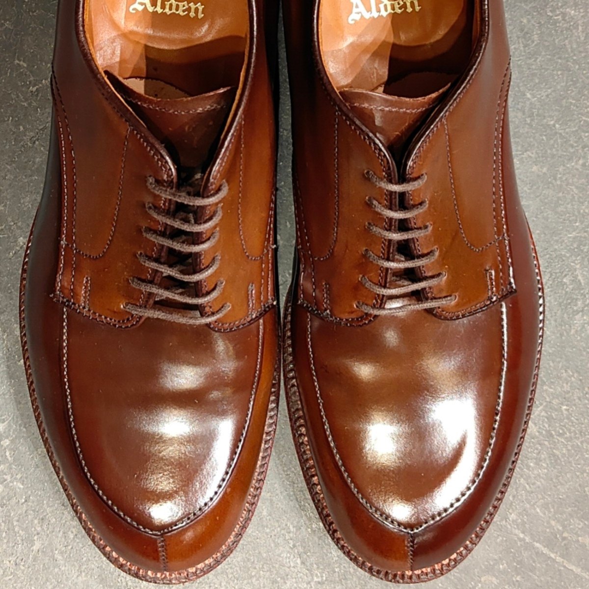 希少 使用数回【ALDEN】オールデン 125周年記念限定モデル 54951 Vチップ コードバン ダークブラウン サイズUS7.5D モディファイドラスト