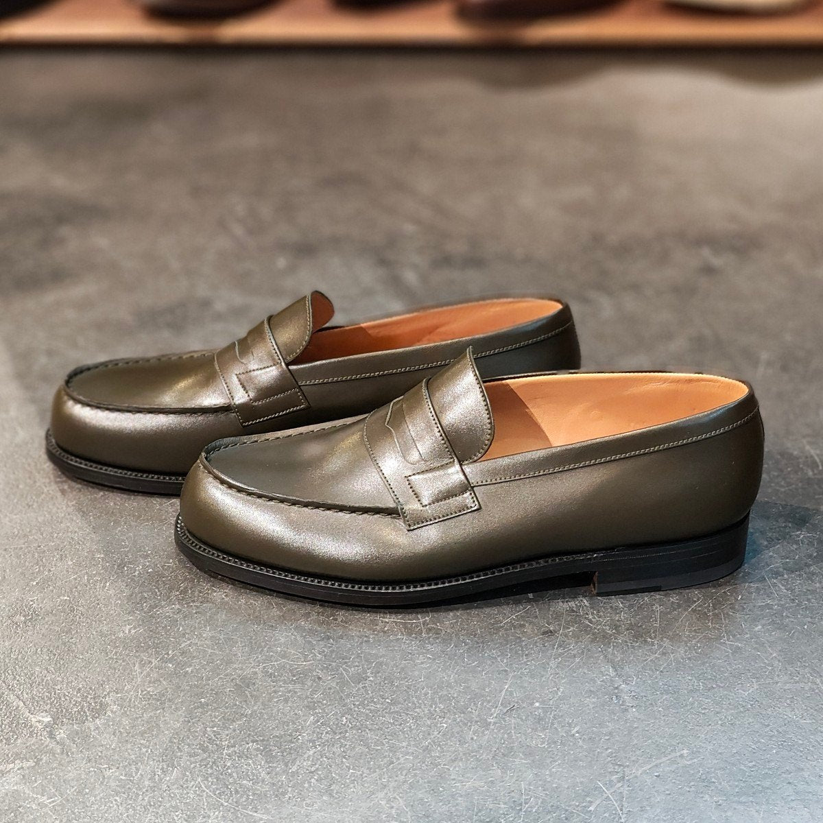 新品未使用 【J.M.WESTON】ジェイエムウエストン 180 シグニチャーローファー ボックスカーフ ハンターグリーン サイズ UK7D 41ラスト 定価151,800-