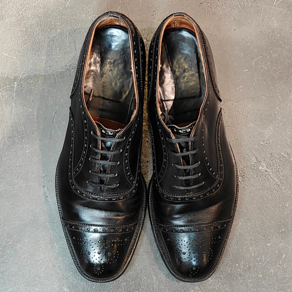 【Church's】チャーチ 3都市 ディプロマット セミブローグ カーフ ブラック サイズ UK80F 73ラスト 定価¥160,600-
