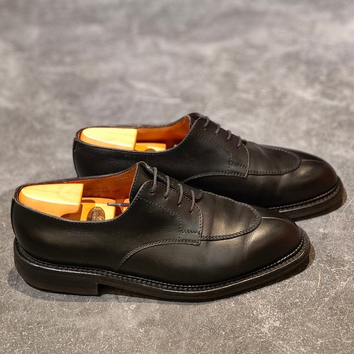 希少 【J.M.WESTON】ジェイエムウエストン 696 スプリットトゥダービー Uチップ ロシアンカーフ ブラック サイズ UK8D 23ラスト