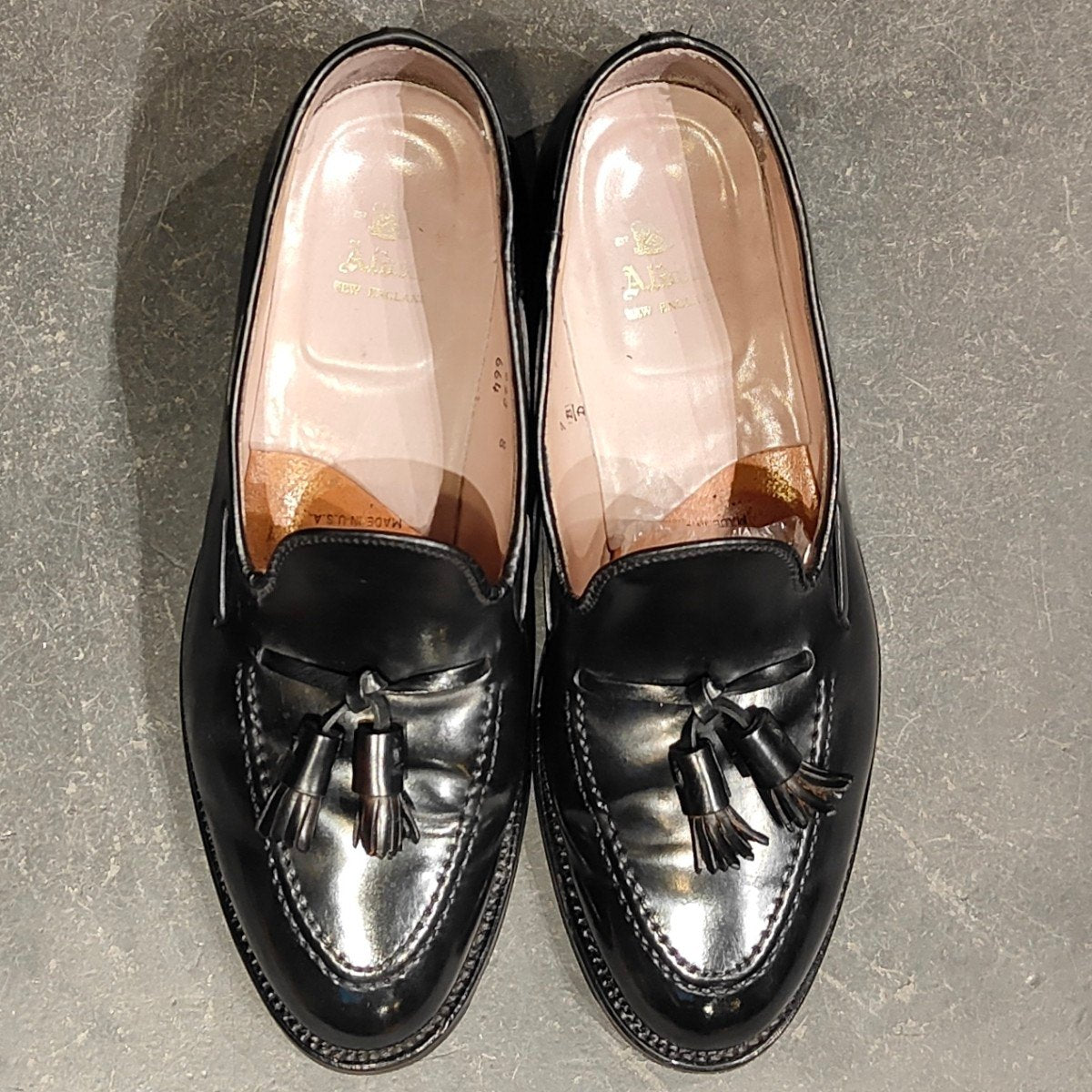 極美品 【ALDEN】オールデン 664 タッセルローファー コードバン ブラック サイズUS9D アバディーンラスト 参考定価¥217,800-