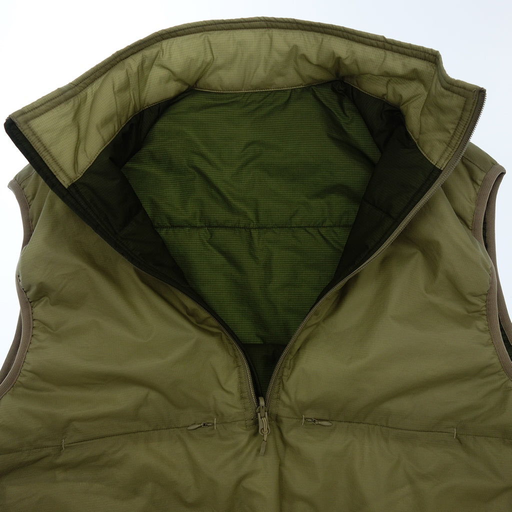 【DAIWA PIER39】ダイワ ピア 39 TECH REVERSIBLE PULLOVER PUFF VEST 22AW OLIVE サイズM
