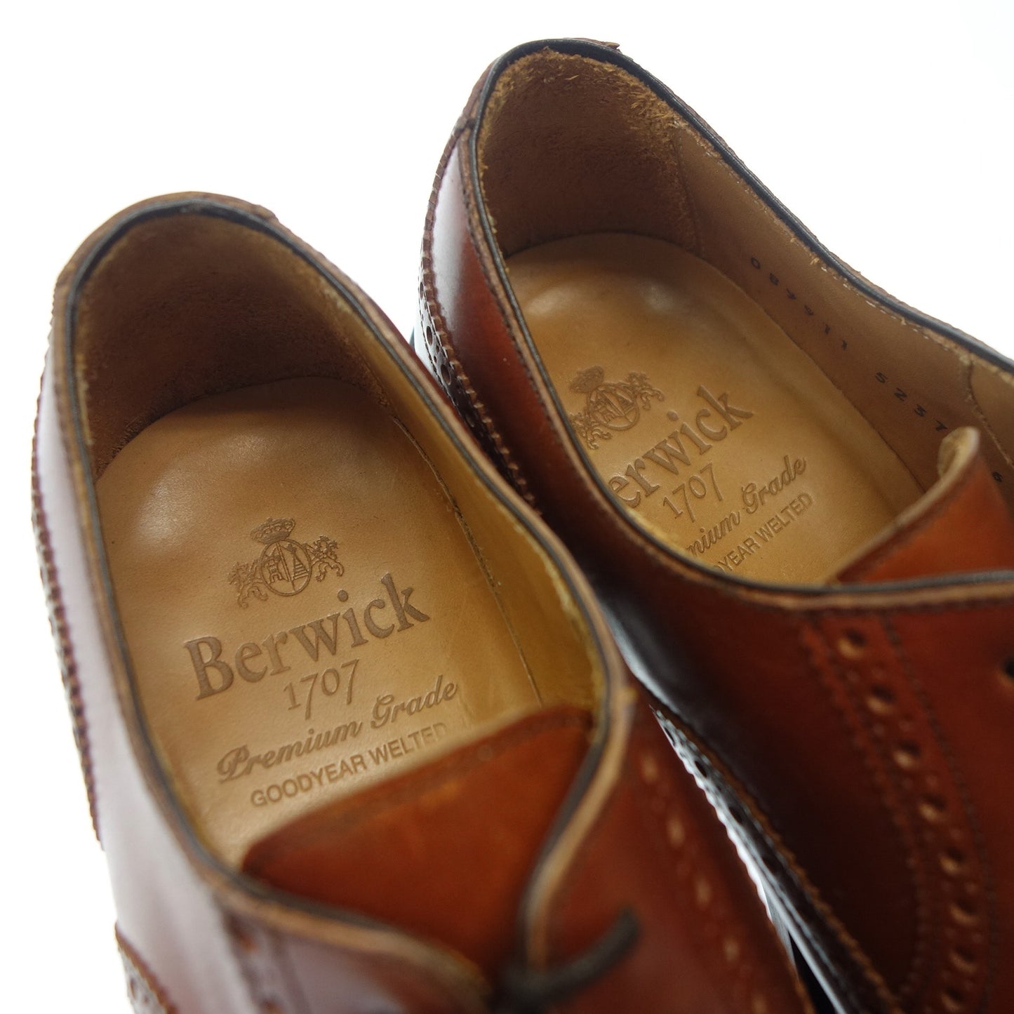 【Berwick】バーウィック 5237 セミブローグシューズ コードバン ブラウン サイズ UK6