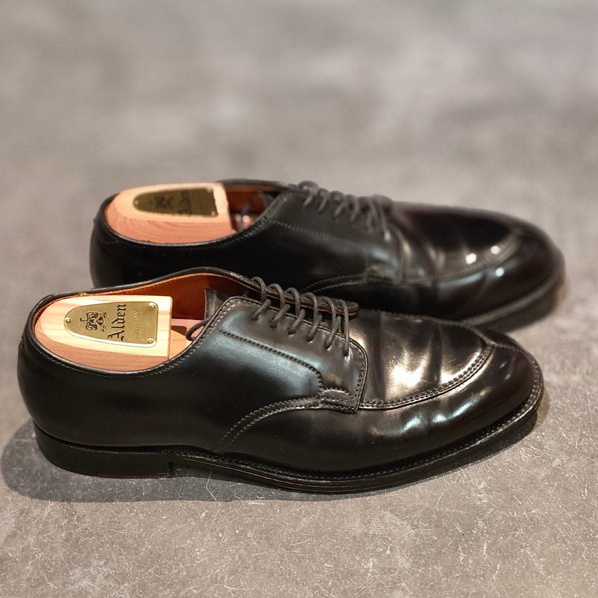 希少 使用数回 【ALDEN】オールデン レザーソウル別注 87150 Vチップコードバン ブラック サイズ US8.5D バリーラスト