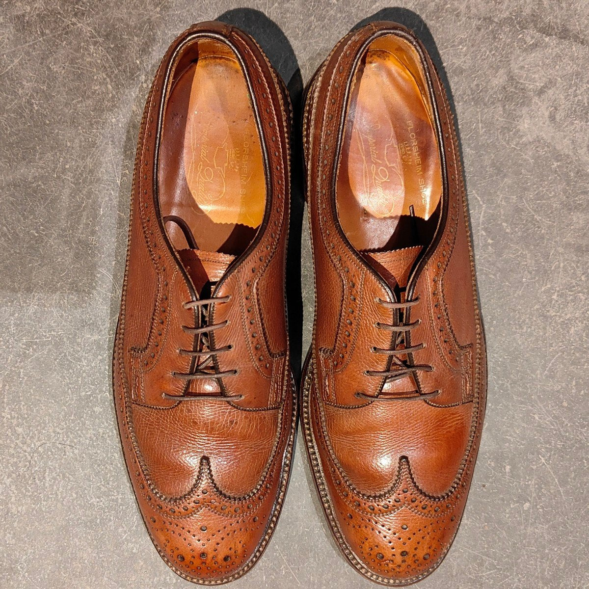 希少【FLORSHEIM】フローシャイム ケンムーア 筆記体ロゴ 緑枠 ウイングチップ グレインレザー ブラウン サイズ US8.5C
