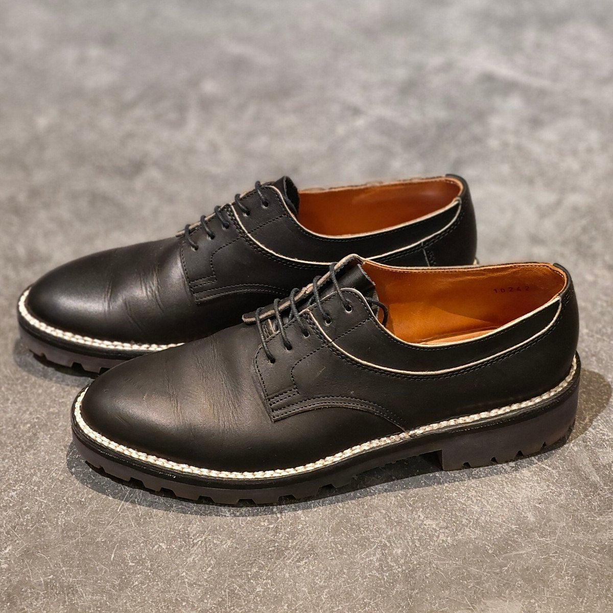 使用数回【BONTEMPS】ボンタン プレーントゥ オイルドカーフレザーブラック サイズ42 参考定価定価￥64,900-