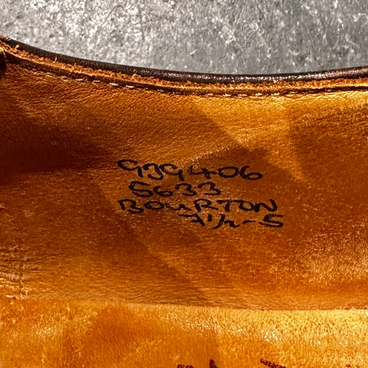 【Tricker’s】トリッカーズ バートン 5633 ウイングチップ メダリオン カーフ エスプレッソ サイズUK7.5E 4444ラスト