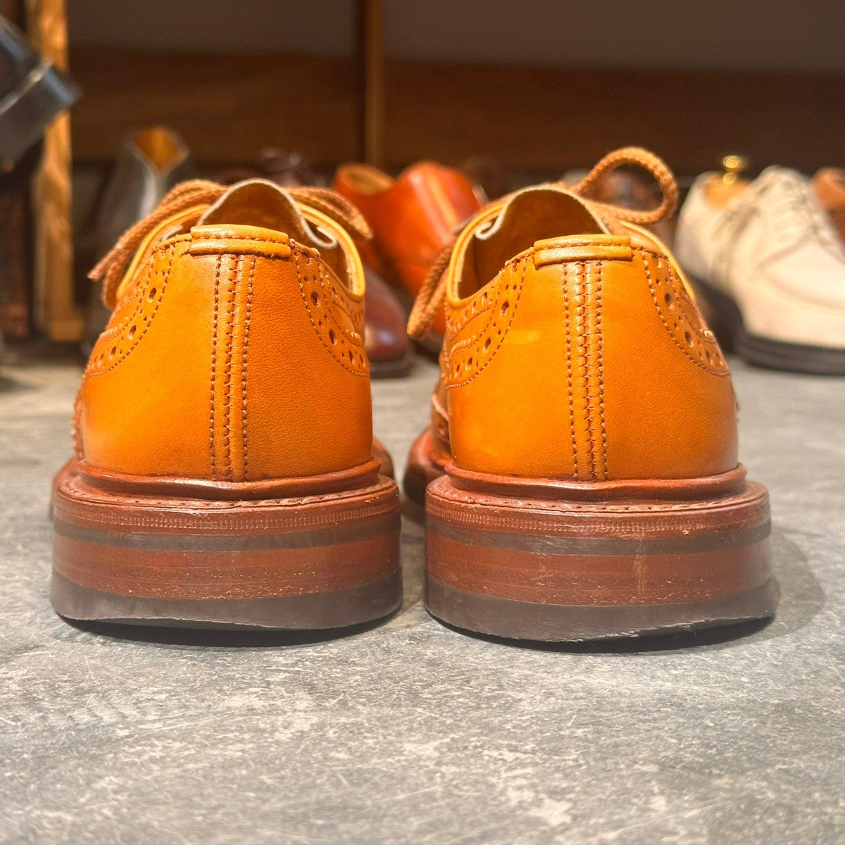 【Tricker’s】トリッカーズ バートン ウイングチップ カーフ エイコンアンティーク サイズUK6.5
