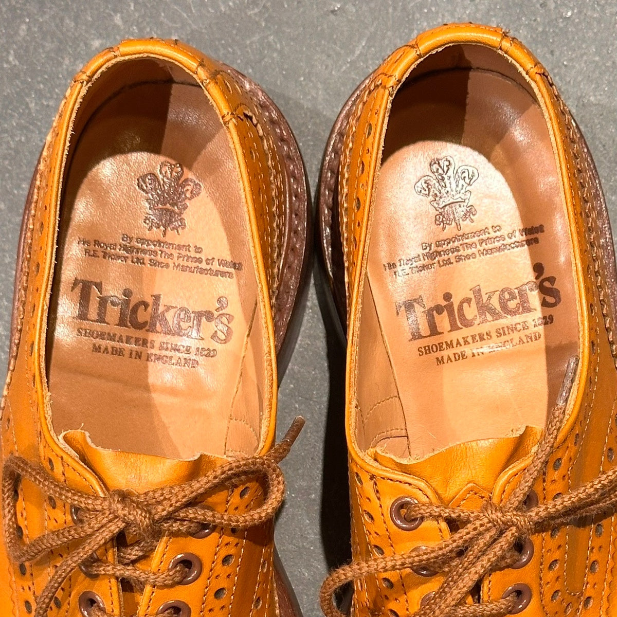 【Tricker’s】トリッカーズ M5633 ウイングチップ カーフ エイコンアンティーク サイズUK6 4444ラスト
