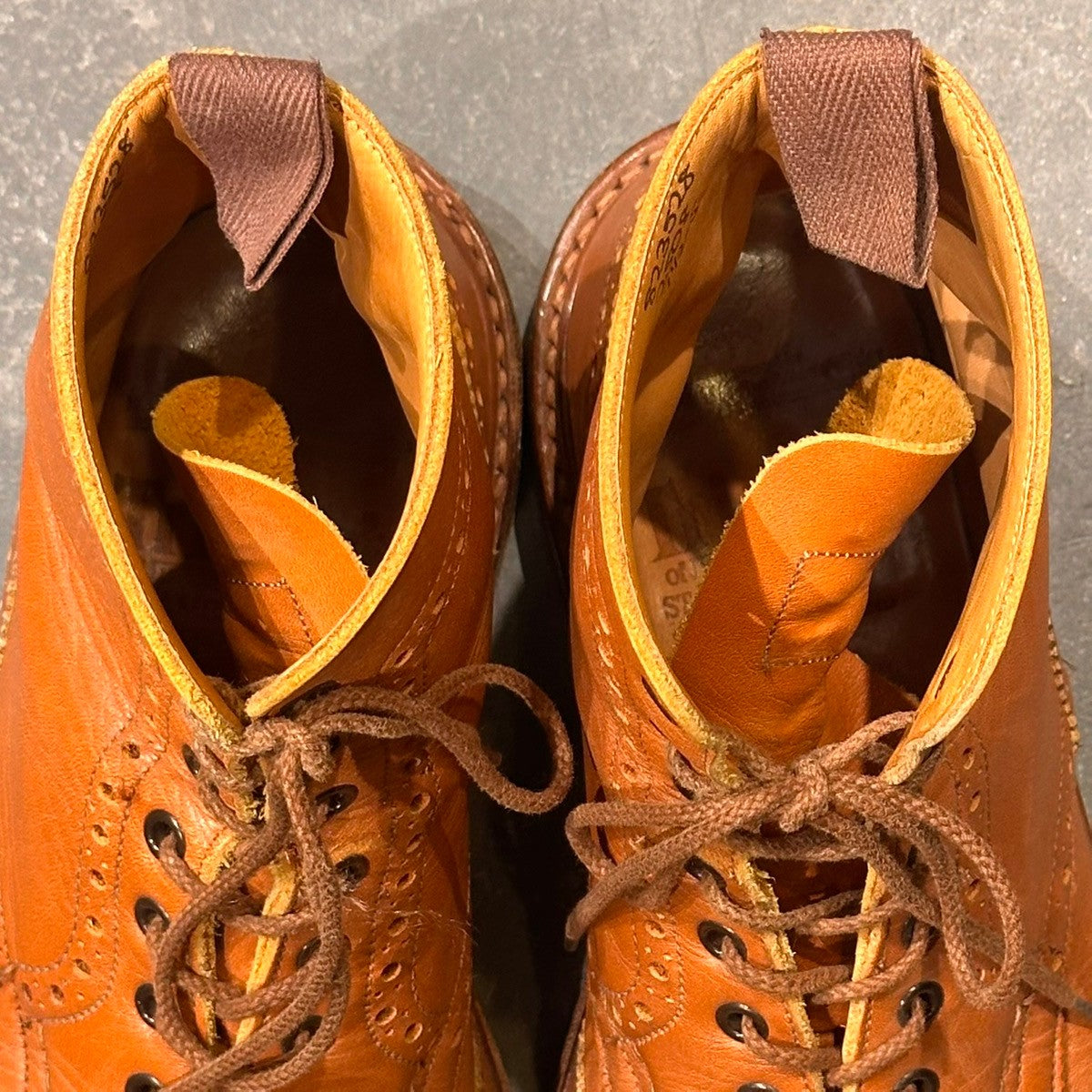 【Tricker`s】トリッカーズ 2508 カントリーブーツ ウイングチップ カーフ ブラウン サイズUK7.5