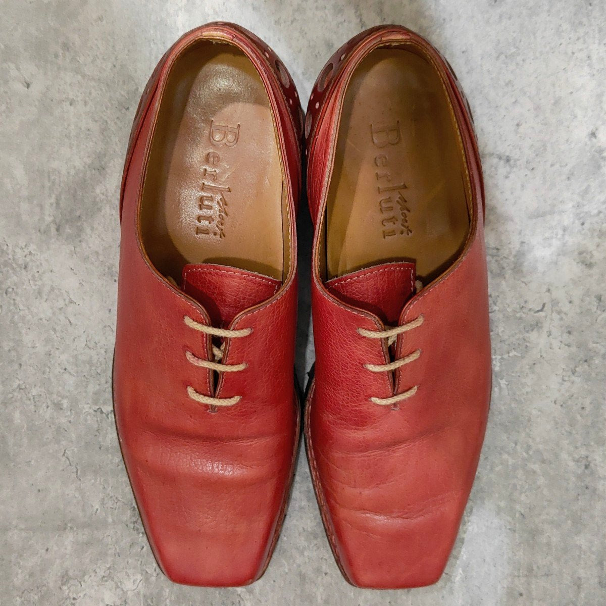 【BERLUTI】ベルルッティ ウルテマ スクエアトゥ ホールカット グレインレザー レッド  サイズUK6.5