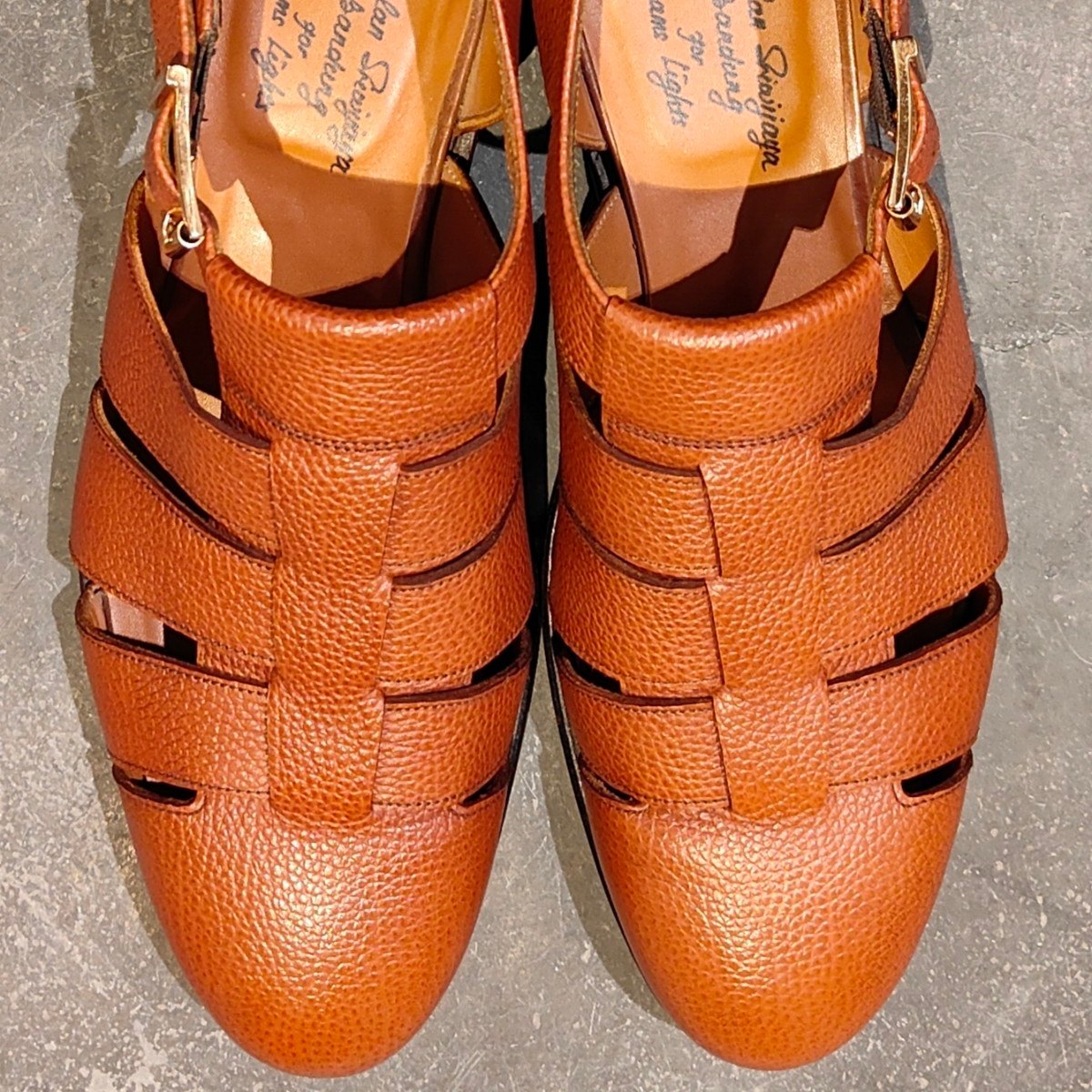 Jalan Sriwijaya】ジャランスリワヤ 98819 グルカサンダル