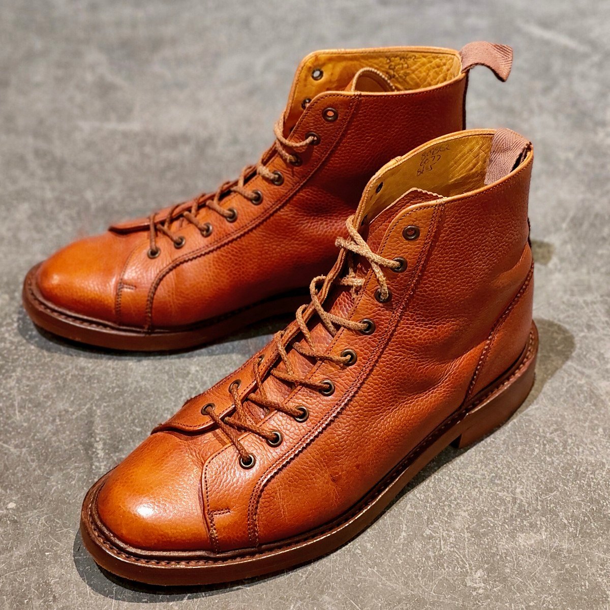 トリッカーズ／Tricker's | LASTLAB 渋谷の革靴専門店