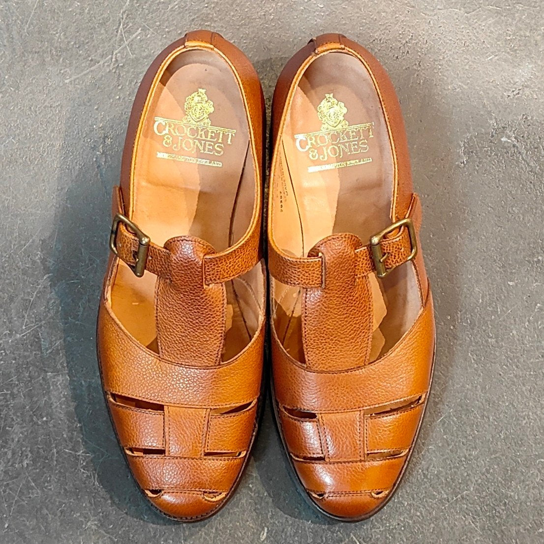 使用数回 【CROCKETT&JONES】クロケット&ジョーンズ フィッシャーマン グルカサンダル グレインレザー ブラウン サイズ UK7E 定価￥112,200-