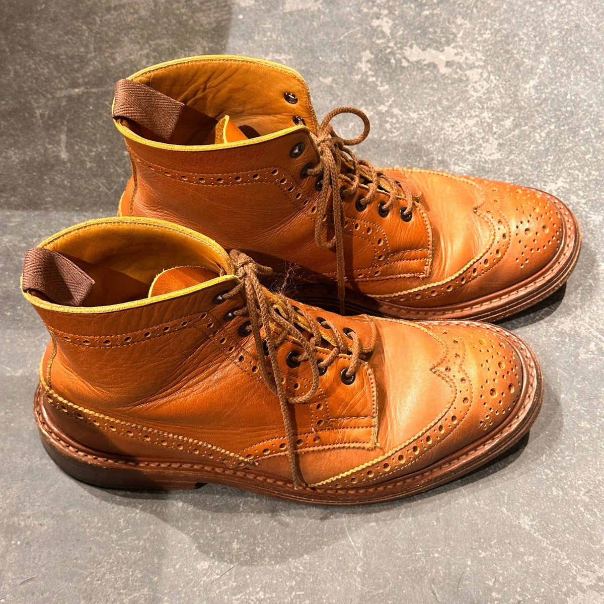 【Tricker`s】トリッカーズ 2508 カントリーブーツ ウイングチップ カーフ ブラウン サイズUK7.5