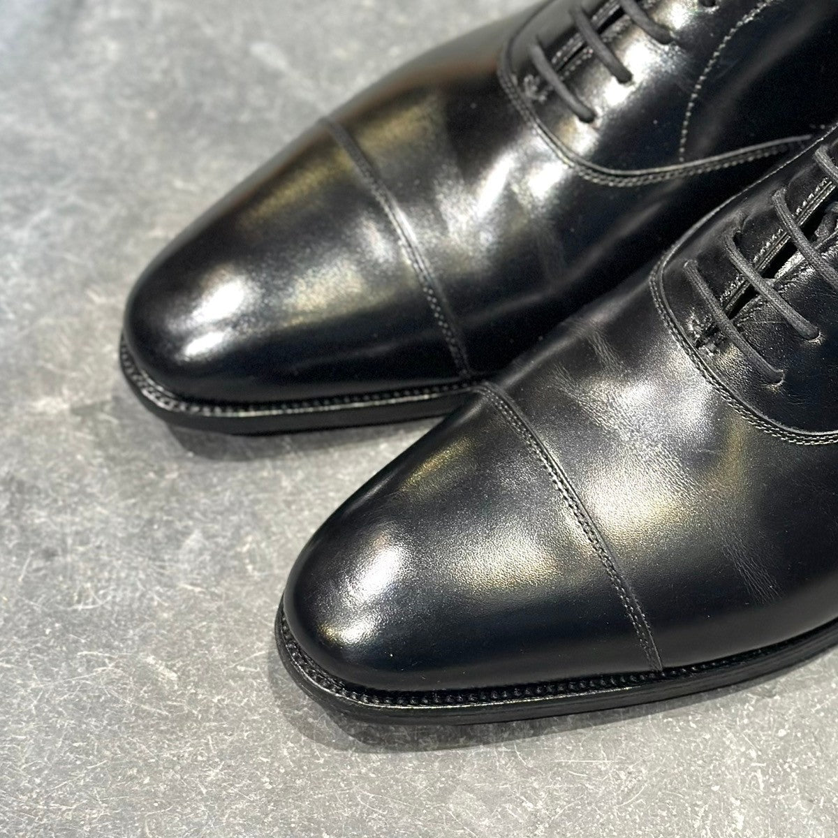 極美品【JOHNLOBB】ジョンロブ シティ2 ストレートチップ ブラック カーフ 7000ラスト サイズUK7D 7000ラスト