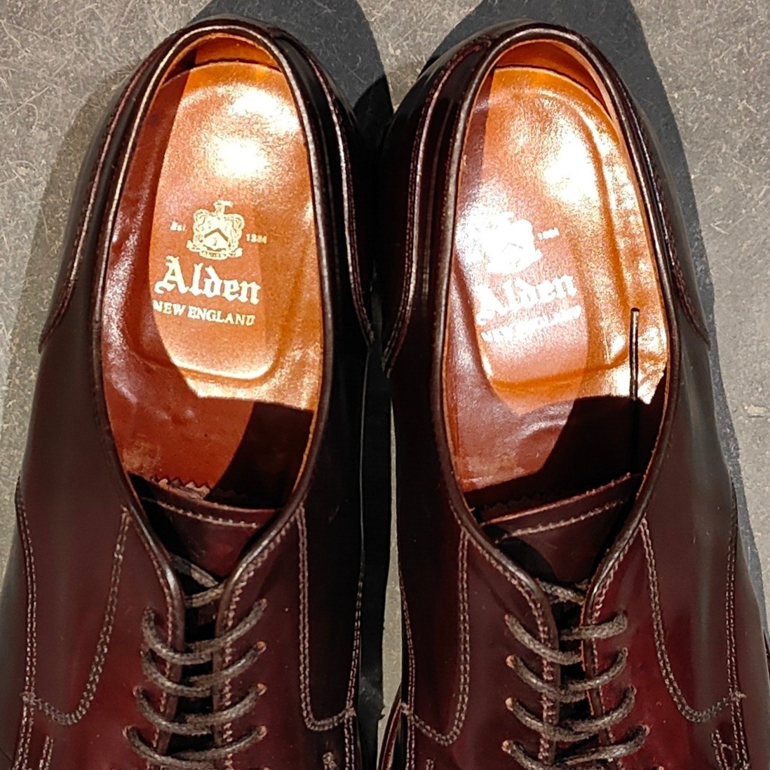 極美品【ALDEN】レザーシューズ D8601 NST Uチップ コードバン ダークバーガンディ サイズUS10D プラザラスト