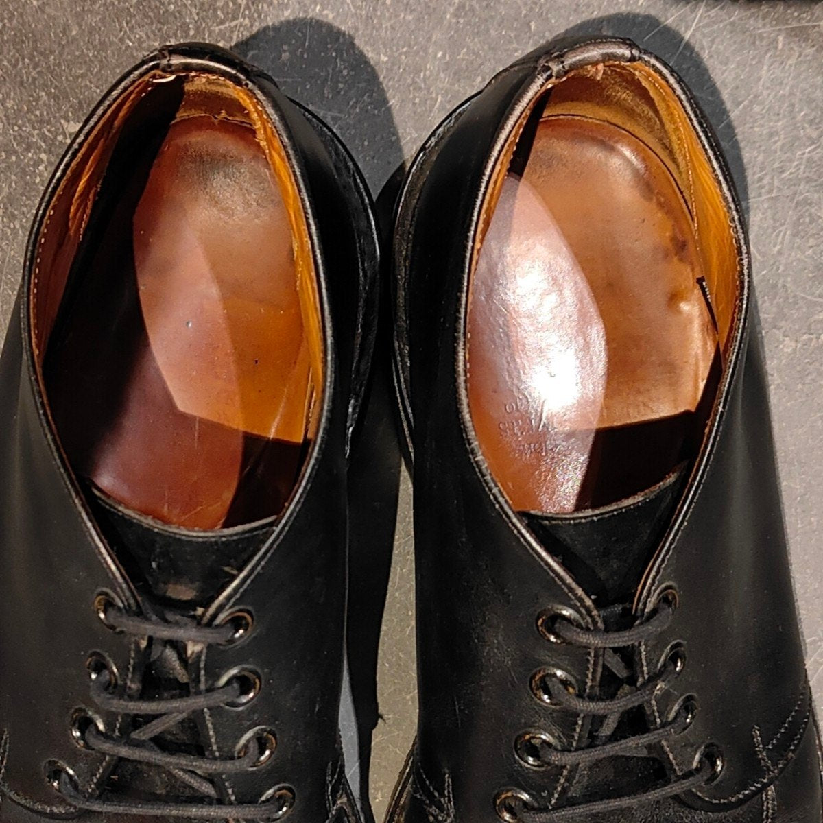 Tricker's】トリッカーズ ショートブーツ Uチップ カーフ ブラック