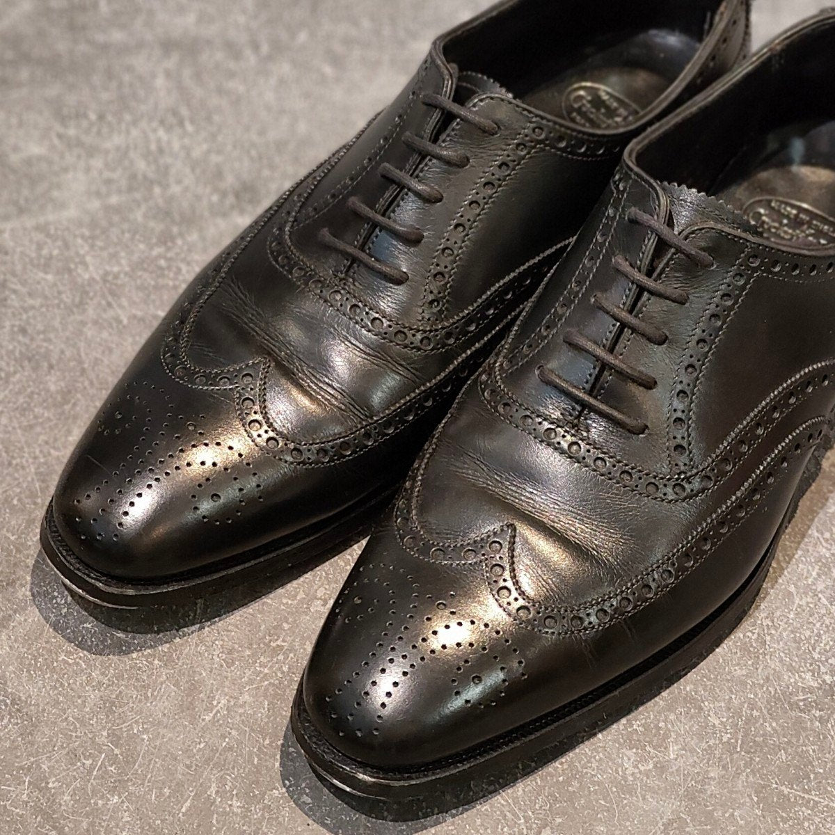 美品【CROCKETT&JONES】クロケット＆ジョーンズ クリフォード ウイングチップ ブラック カーフ ブラウン サイズUK6.5D