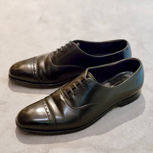 美品【GEORGE CLEVERLEY】ジョージクレバリー パンチドキャップトゥ ブラック サイズUK6E