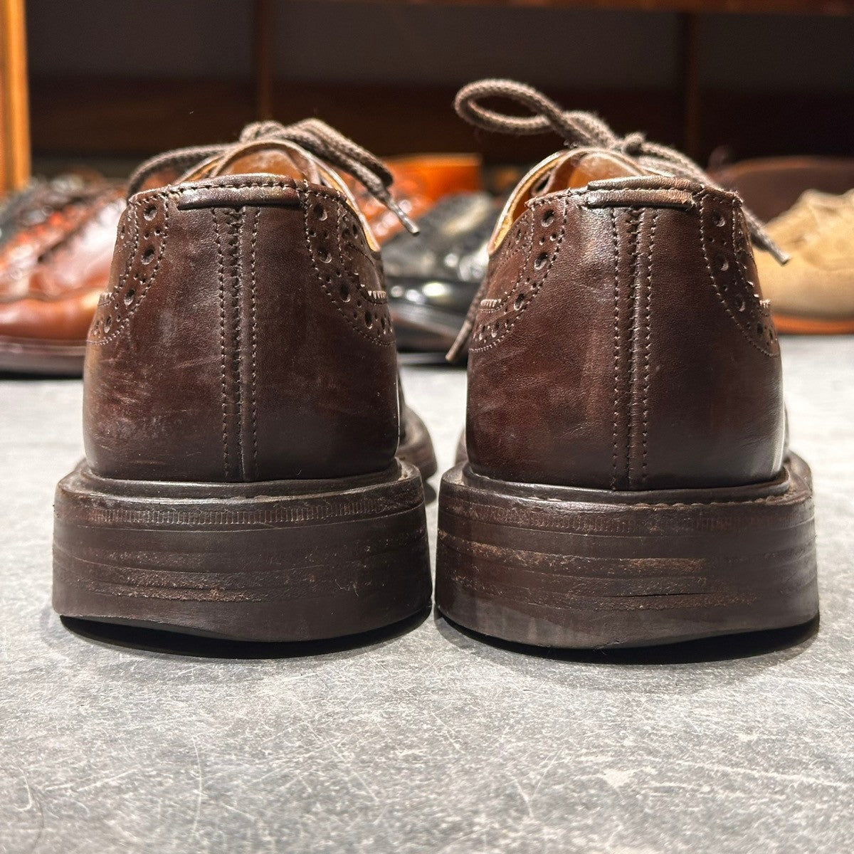 【Tricker’s】トリッカーズ バートン 5633 ウイングチップ メダリオン カーフ エスプレッソ サイズUK7.5E 4444ラスト