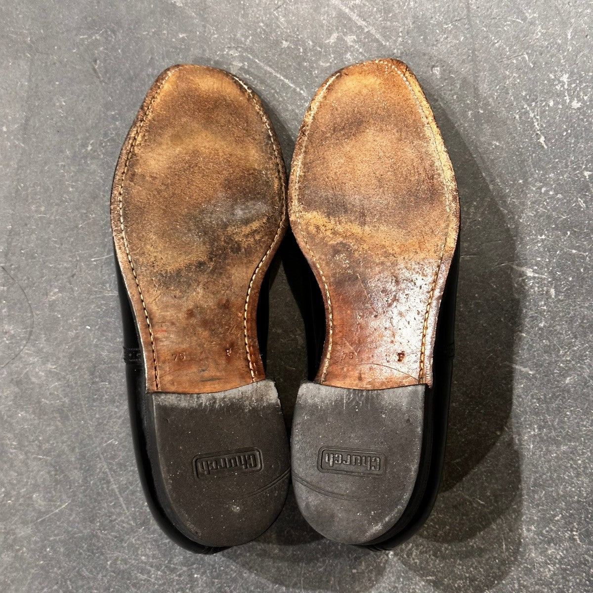 どんちゃページ 希少【Church's】チャーチ パンチドキャップトゥ WYE 3都市 ブック