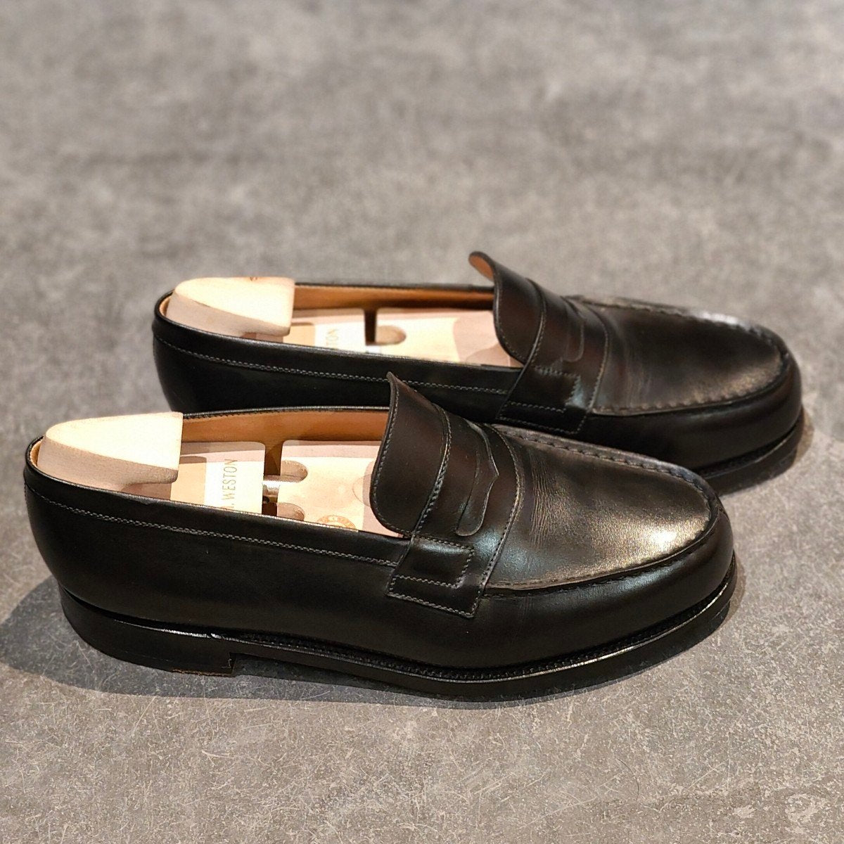 極美品【J.M.WESTON】ジェイエムウエストン 180 シグニチャーローファー ボックスカーフ ブラック サイズ UK6E 41ラスト 参考定価￥165,000-