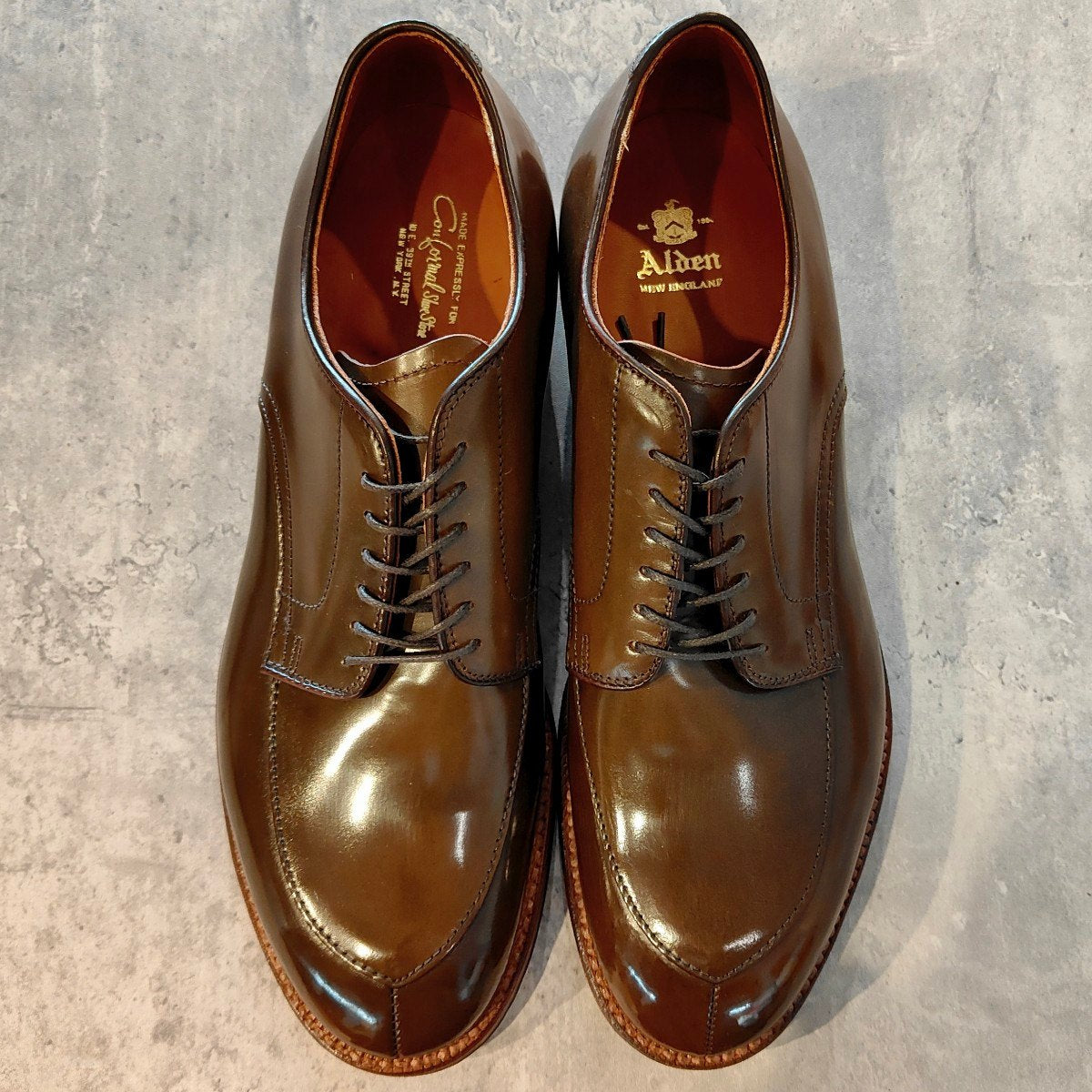 希少 未使用【ALDEN】オールデン モールデッドシュー別注 D0621 Vチップ コードバン シガー サイズUS10.5D モディファイドラスト