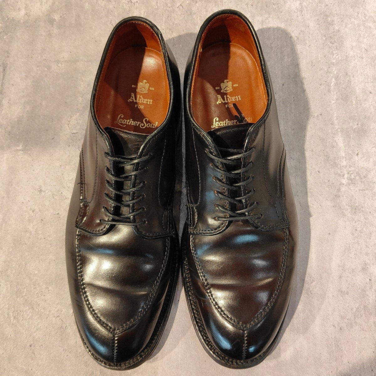 オールデン ALDEN 87150 コードバン 8.0E Vチップ 希少【ALDEN】オールデン レザーソウル別注 87150 Vチップコードバン