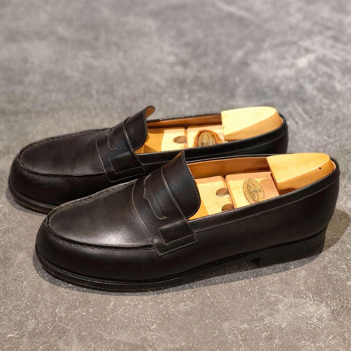 美品【J.M.WESTON】ジェイエムウエストン 180 シグニチャーローファー ボックスカーフ ブラック サイズUK8.5E 41ラスト 参考定価￥165,000-
