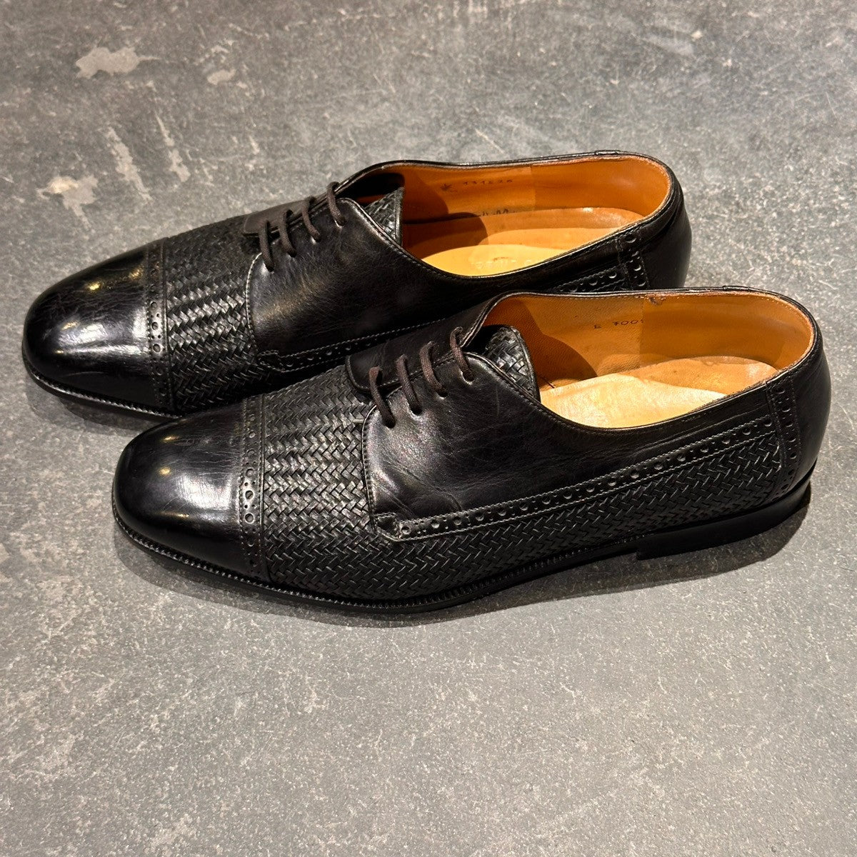 TANINO CRISCI】タニノクリスチー 131526 パンチドキャップトゥ