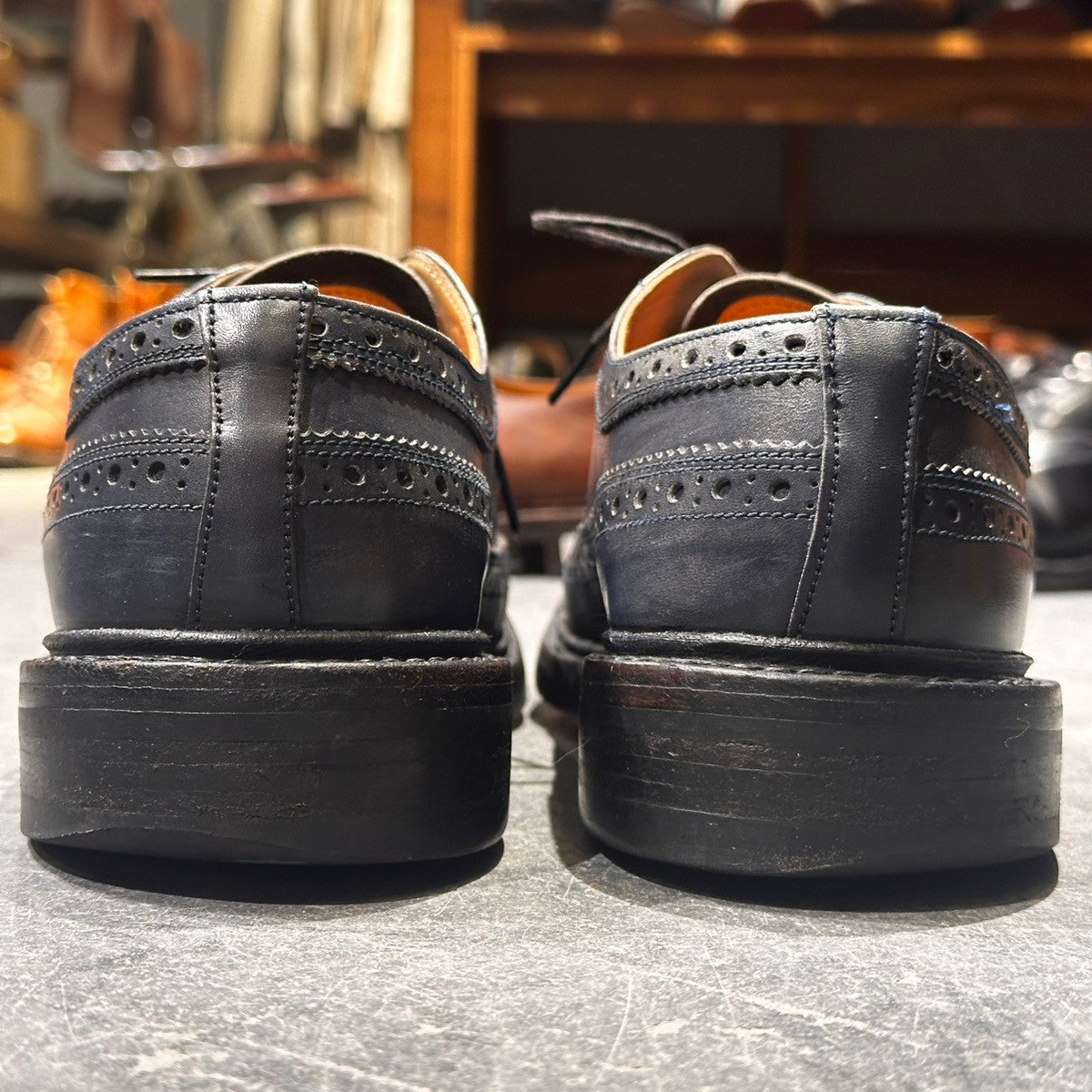 【Tricker’s】トリッカーズ ロングウイングチップ M5164 カーフ ネイビー サイズUK7