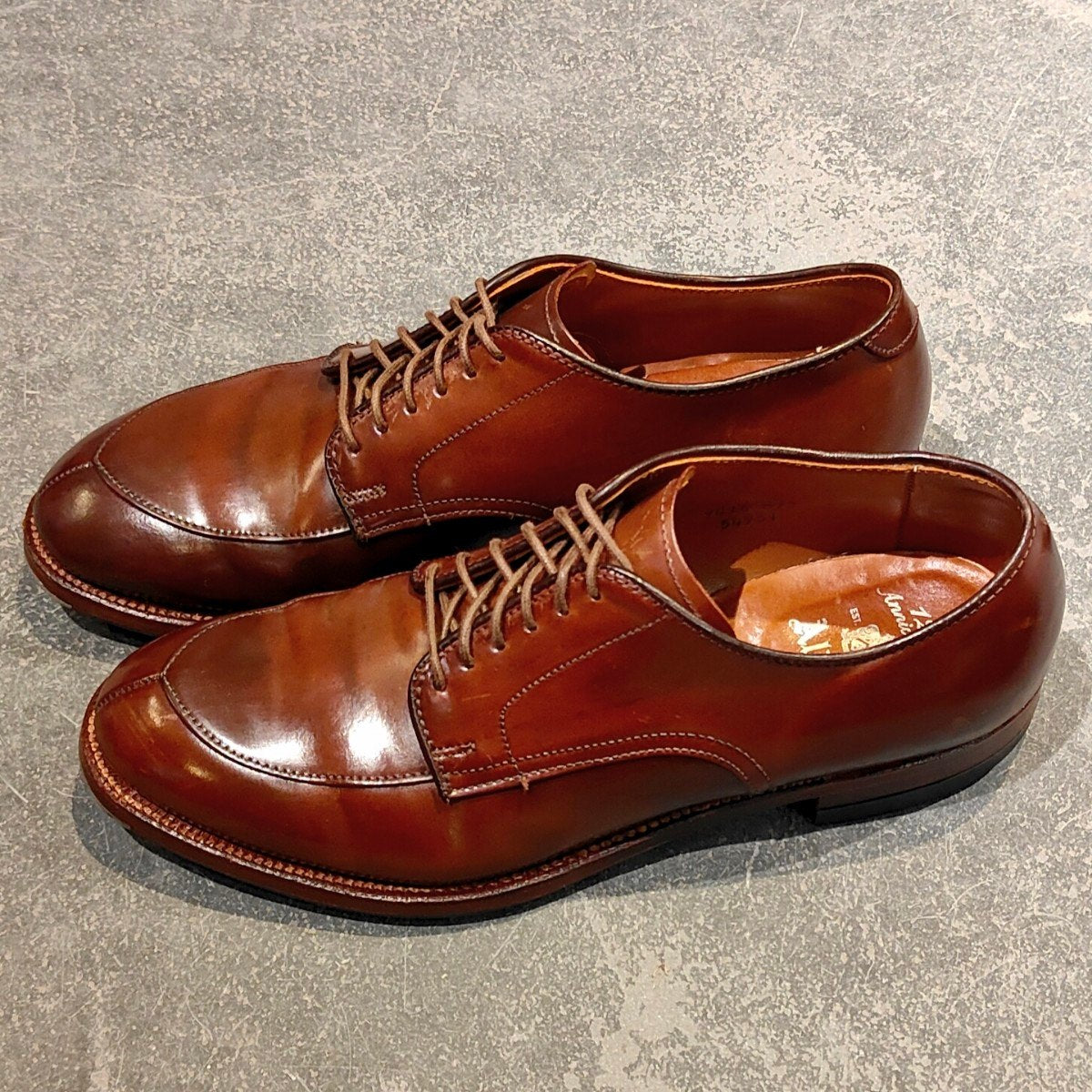 希少【ALDEN】オールデン 125周年記念限定モデル 54951 Vチップ コードバン ダークブラウン サイズUS7.5D モディファイドラスト