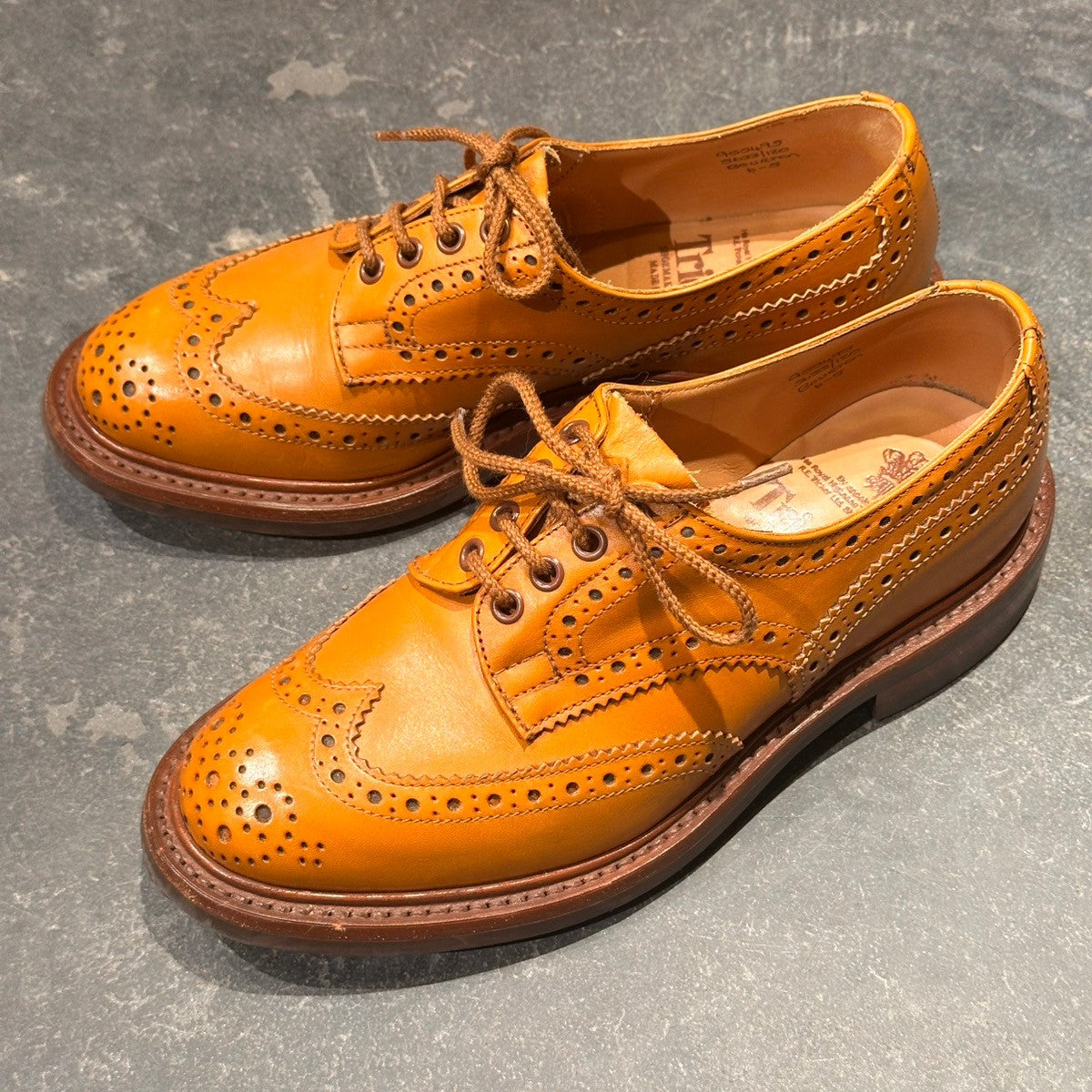 【Tricker’s】トリッカーズ M5633 ウイングチップ カーフ エイコンアンティーク サイズUK6 4444ラスト