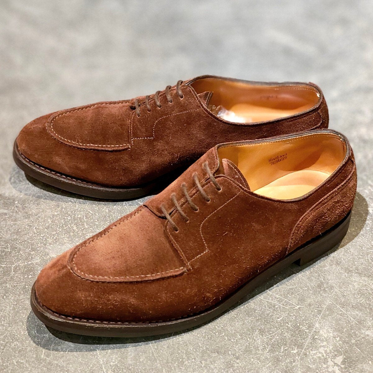希少 使用数回【JOHN LOBB】ジョンロブ ハーリン Uチップ スエード ブラウン サイズUK7E 8695ラスト