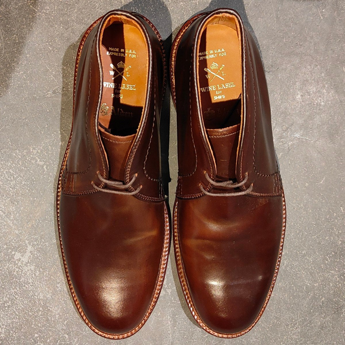 希少 試着程度【ALDEN】オールデン WINE LABEL for SHIPS別注 13132 チャッカブーツ コードバン シガー サイズ US7D バリーラスト