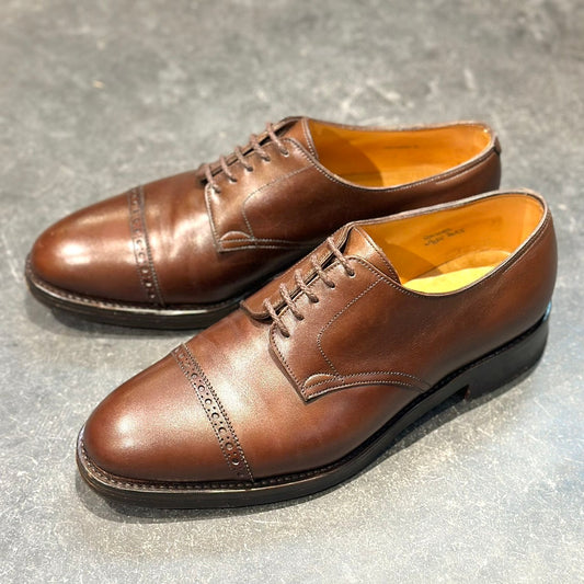 極美品【JOHN LOBB】ジョンロブ パンチドキャップトゥ ラッセル ブラウン サイズ6.5EE 8695ラスト