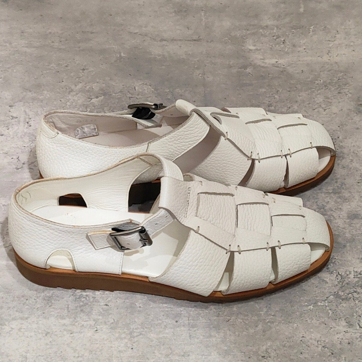 美品【Paraboot】パラブーツ パシフィック グルカサンダル グレインレザー ホワイト サイズ42