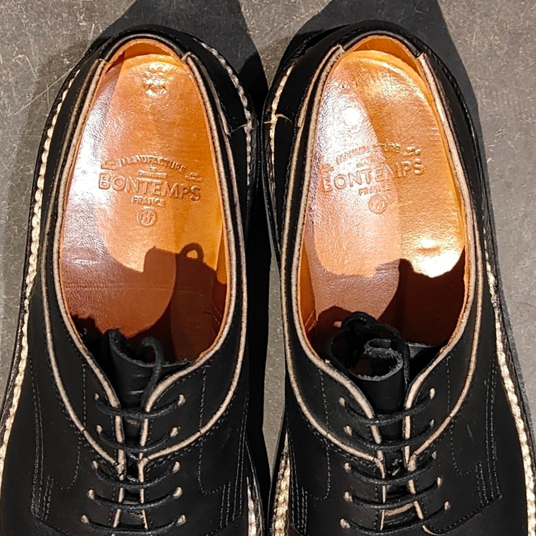 使用数回【BONTEMPS】ボンタン プレーントゥ オイルドカーフレザーブラック サイズ42 参考定価定価￥64,900-