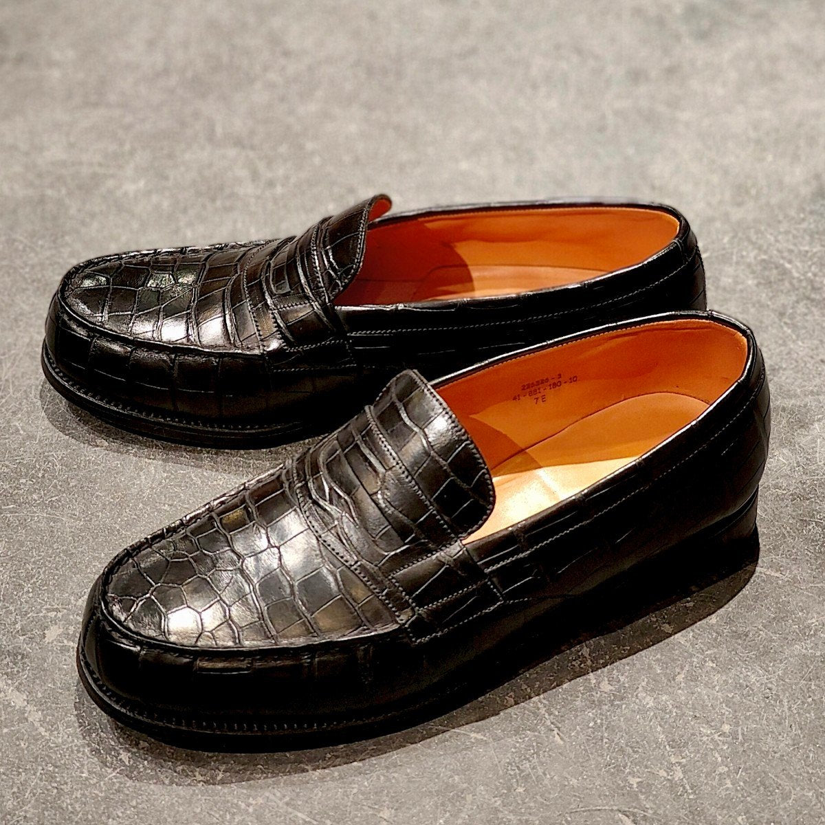 希少 使用数回【J.M.WESTON】ジェイエムウエストン 180 シグニチャーローファー アリゲーター ブラック サイズUK7E 41ラスト 参考定価 ￥825,000-