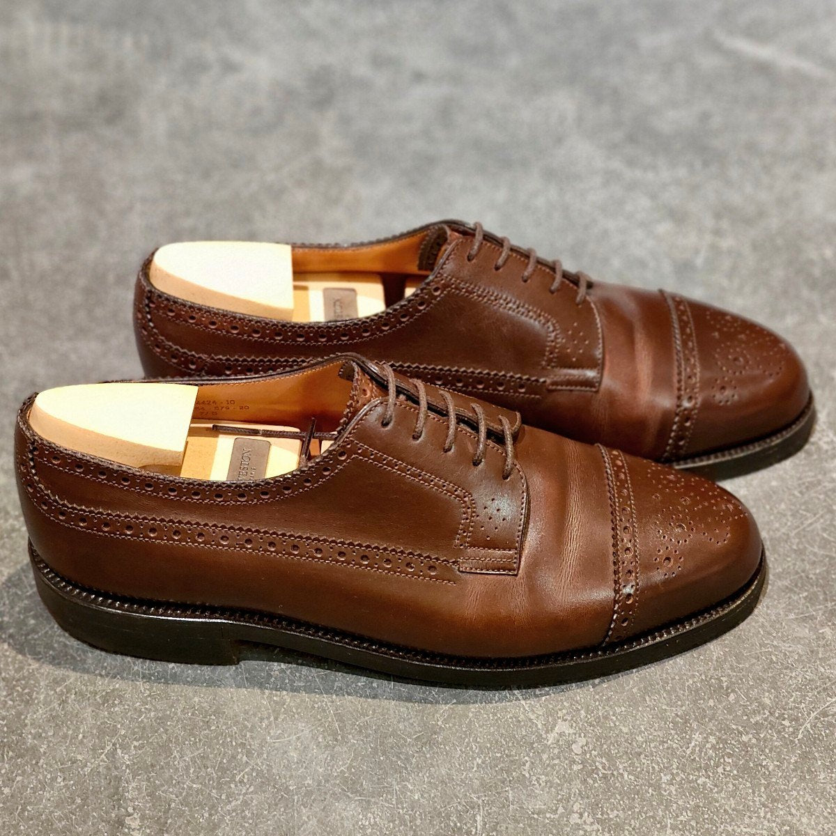 希少 美品【J.M.WESTON】ジェイエムウエストン  579 ジスカール セミブローグ ダービー カーフ ダークブラウン サイズUK7.5D