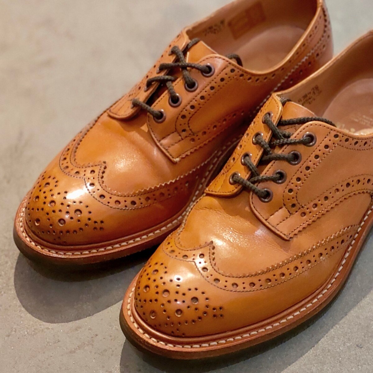 美品【Tricker's】トリッカーズ バートン M5633 エイコンアンティーク サイズ UK7.5 参考定価￥132,000-