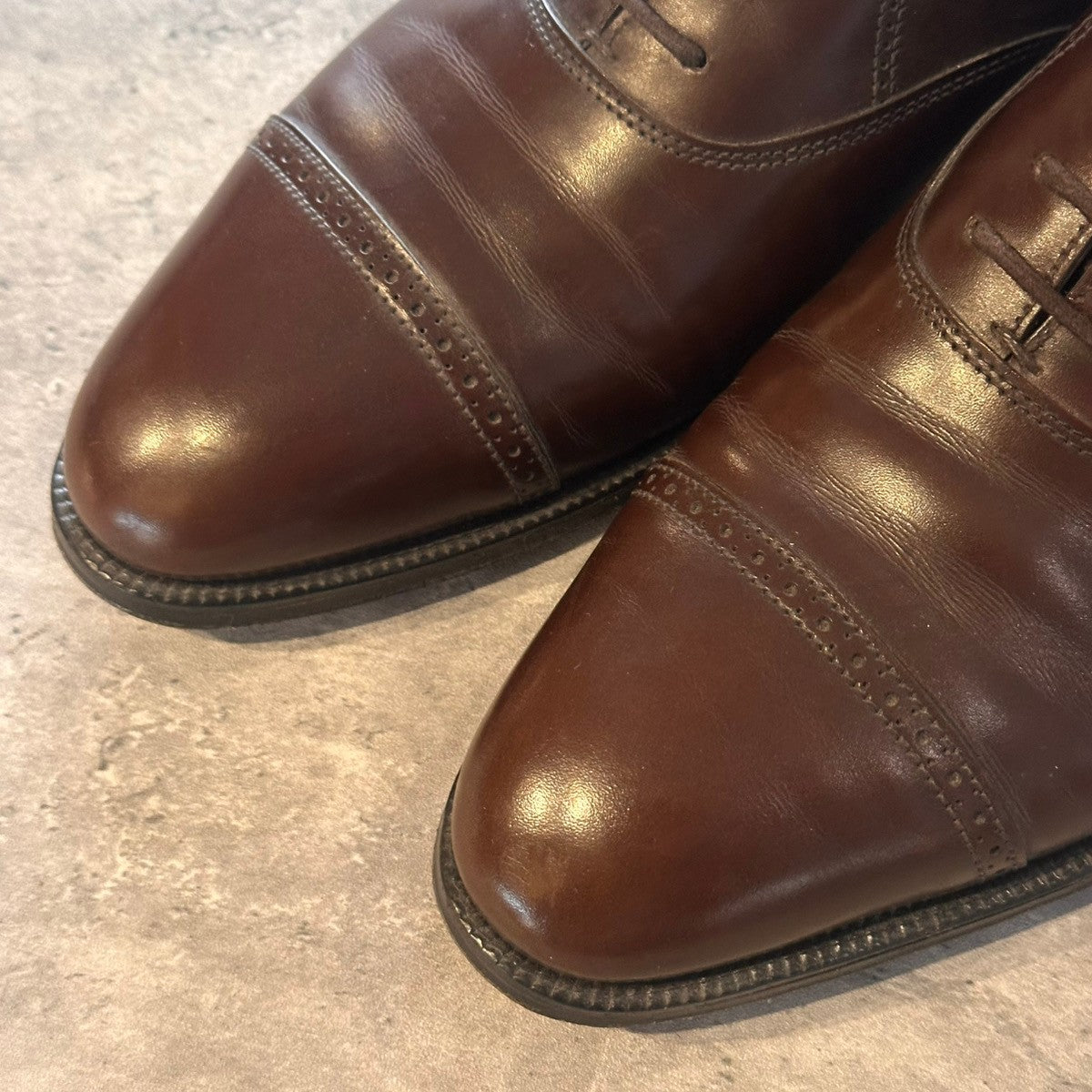 美品【JOHN LOBB】ジョンロブ フィリップ2 Philip II パンチドキャップトゥ カーフ ブラウン サイズUK6E 7000ラスト