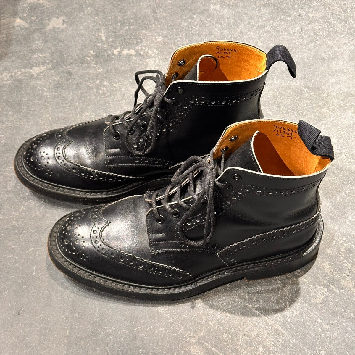 【Tricker`s】トリッカーズ M2508 カントリーブーツ モールトン ウイングチップ カーフ ブラック サイズUK6.5