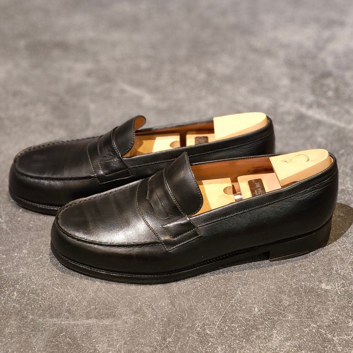 極美品 【J.M.WESTON】ジェイエムウエストン 180 シグニチャーローファー ボックスカーフ ブラック サイズ UK7.5D 41ラスト 参考定価￥156,200-