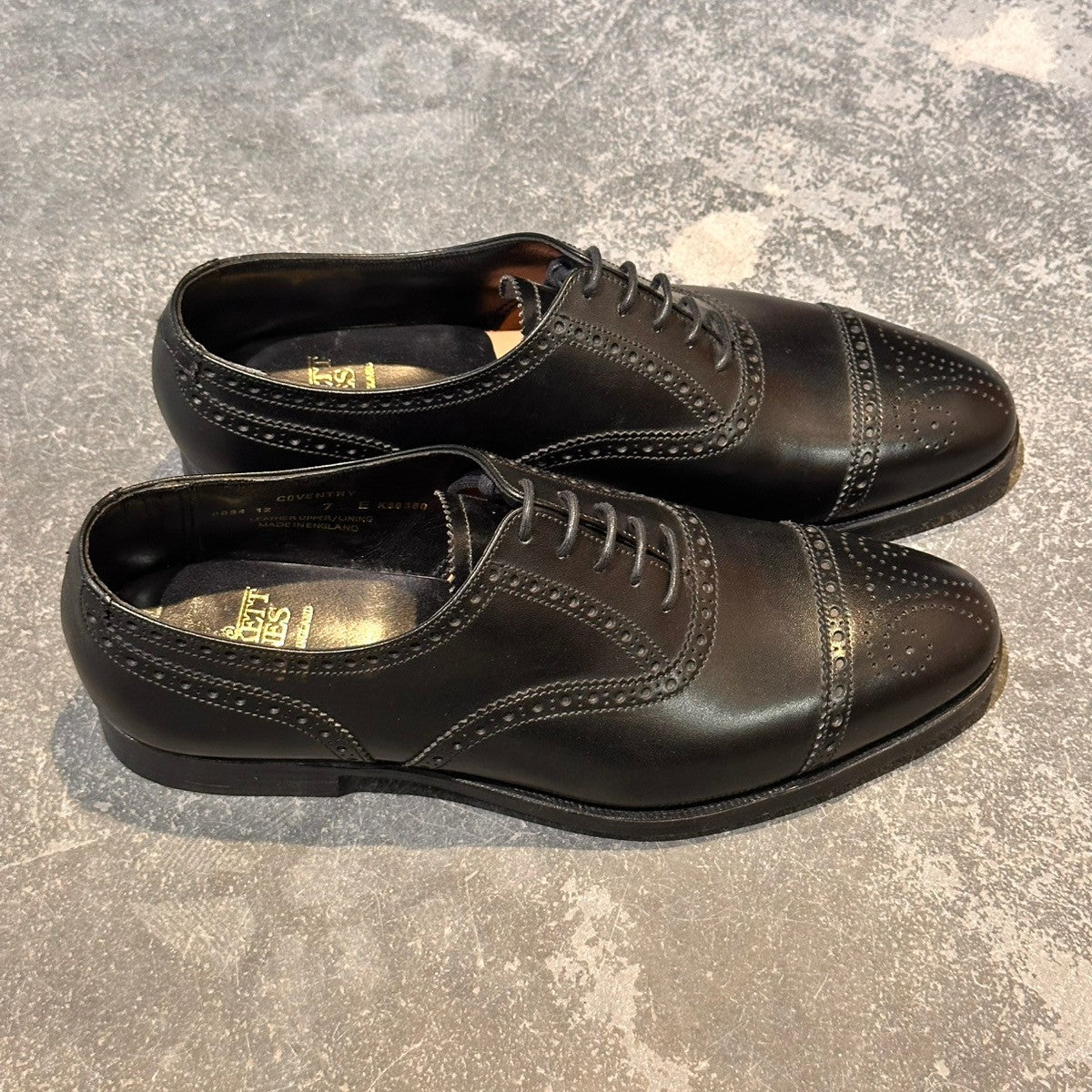試着程度【CROCKETT&JONES】クロケット&ジョーンズ コベントリー セミブローグ カーフ ブラック サイズUK7E 341ラスト