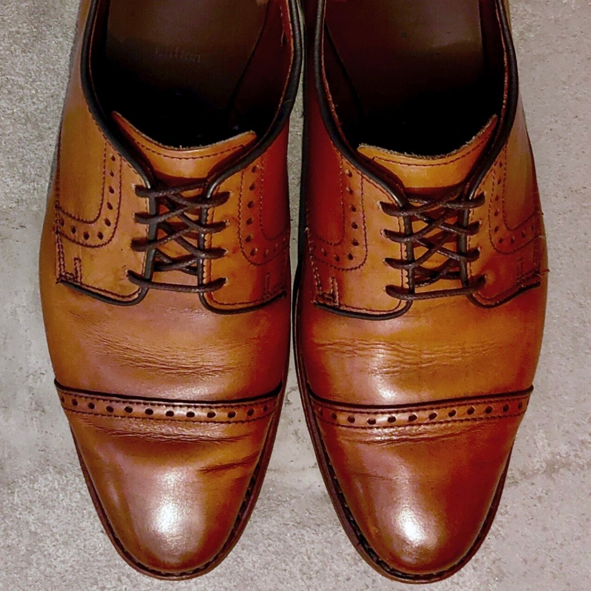 Allen Edomons】アレンエドモンズ D3358 パンチドキャップトゥ 外羽根