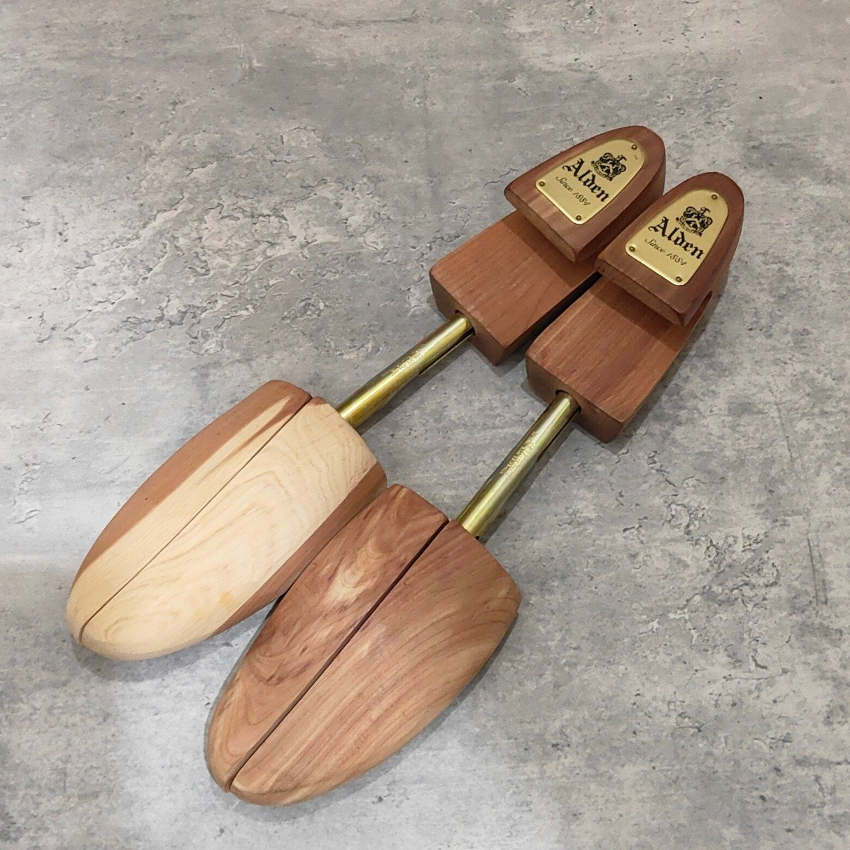 【ALDEN】オールデン BROGUE別注 D8411C プレーントゥ コードバン ダークバーガンディ サイズUS10.5E ミリタリーラスト