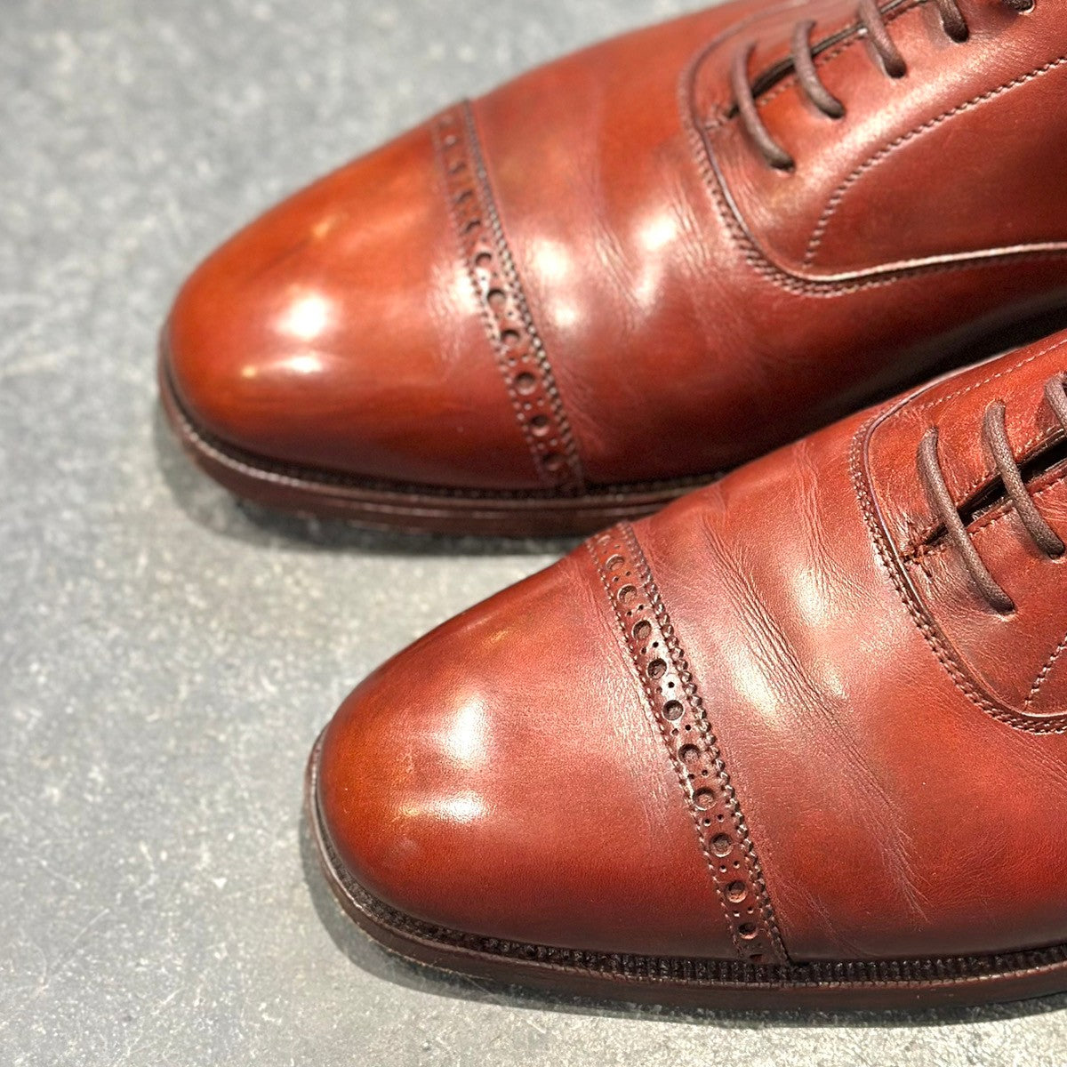 極美品【CROCKETT&JONES】クロケット＆ジョーンズ ベルグレイプ パンチドキャップトゥ カーフ ブラウン サイズUK6D 337ラスト